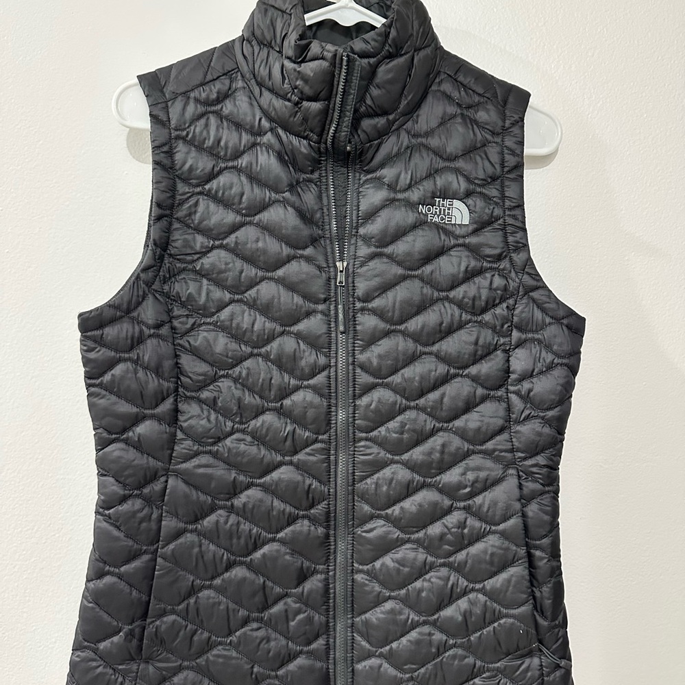 The North Face Women's Black Quilted Vest